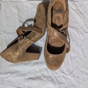 Sofft Metallic Tan Heels